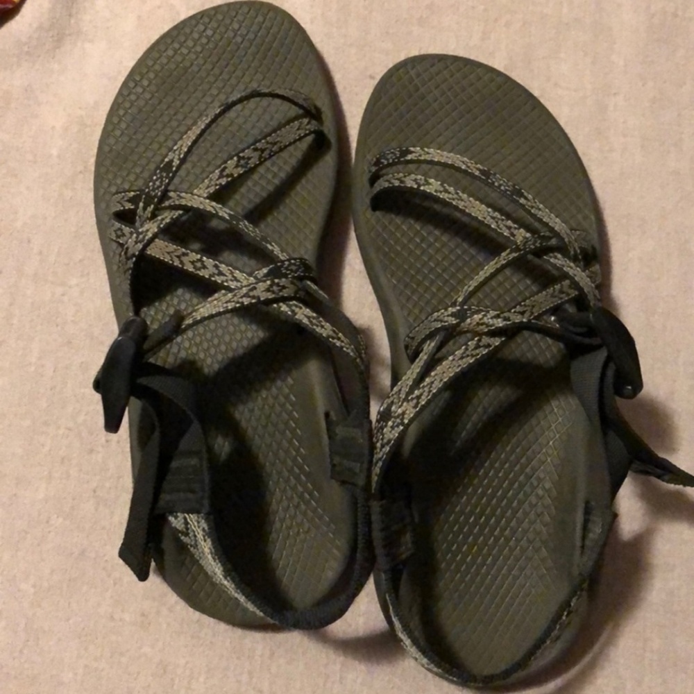 Chacos Size 7